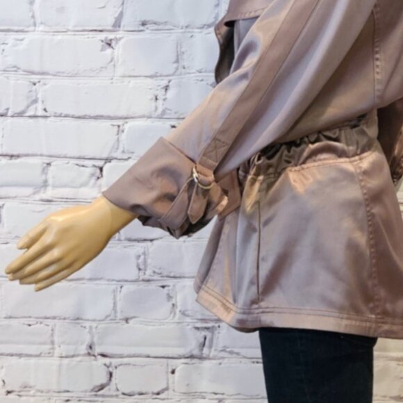 WHITE HOUSE BLACK MARKET - Gorgeous taupe belted satin blazer - Picture 9 of 11
